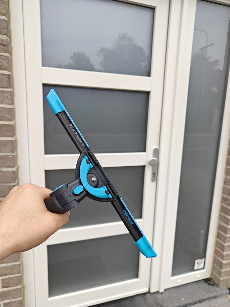 Nettoyeur professionnel de vitres sur Pecq